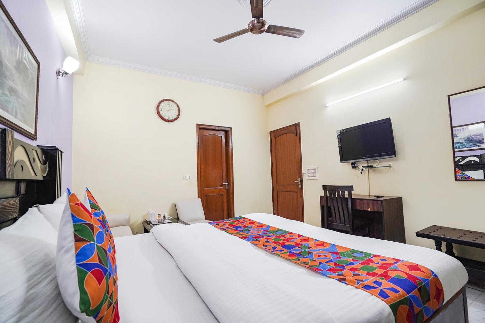 Fabexpress Ivy Inn Sector 35 Noida Exterior photo